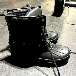 LIKE NEW Sperry boots